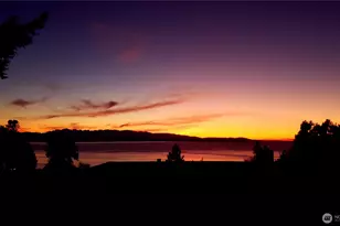 16342 Resi 72nd Ave W, Edmonds, WA 98026 - Photo 2