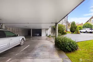 2101 Nob Hill Ave N, Seattle, WA 98109 - Photo 26
