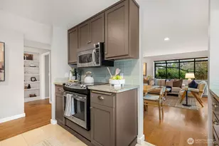 2101 Nob Hill Ave N, Seattle, WA 98109 - Photo 8