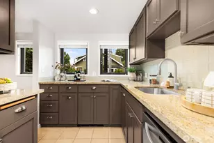 2101 Nob Hill Ave N, Seattle, WA 98109 - Photo 6