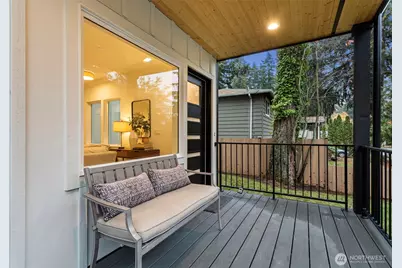 11218 115th Place NE, Kirkland, WA 98033 - Photo 2