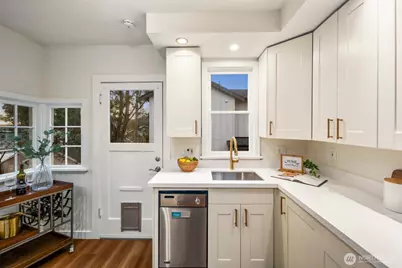 4521 47th Avenue SW, Seattle, WA 98116 - Photo 16