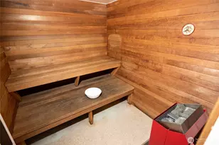 2253 Gilman Dr W, Seattle, WA 98119 - Photo 30