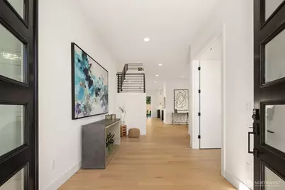 5816 NE 4th Place, Renton, WA 98059 - Photo 4