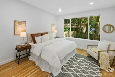 12569 37th Avenue NE, Seattle, WA 98125 - Photo 18