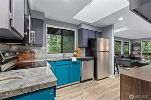 439 Sudden Valley Dr, Bellingham, WA 98229 - Photo 4