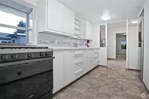 322 S Diamond St, Centralia, WA 98531 - Photo 12