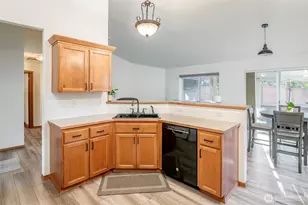 1405 NE Riddell Ave, Orting, WA 98360 - Photo 6