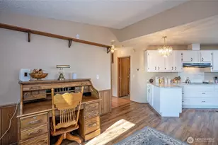 14405 Greenbelt Dr E, Bonney Lake, WA 98391 - Photo 10