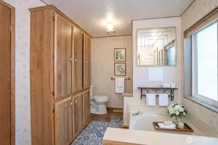 14405 Greenbelt Dr E, Bonney Lake, WA 98391 - Photo 18