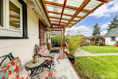 1116 E Marine View Drive, Everett, WA 98201 - Photo 24