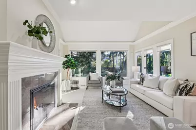 10331 NE 19th Place, Bellevue, WA 98004 - Photo 16