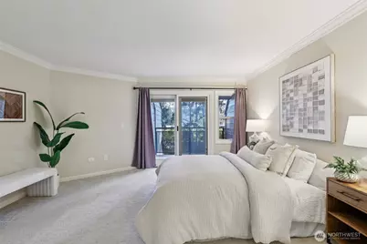 10331 NE 19th Place, Bellevue, WA 98004 - Photo 22