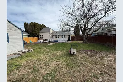 321 E Oak Street, Walla Walla, WA 99362 - Photo 6