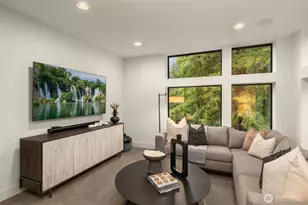 1215 96th Ave SE, Bellevue, WA 98004 - Photo 30