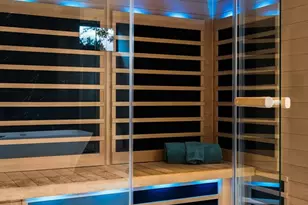 1215 96th Ave SE, Bellevue, WA 98004 - Photo 28