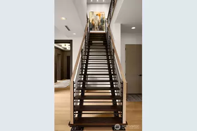 1215 96th Avenue SE, Bellevue, WA 98004 - Photo 20