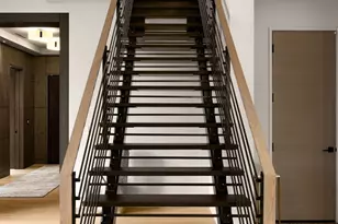 1215 96th Ave SE, Bellevue, WA 98004 - Photo 20