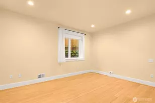 1610 10th St W, Kirkland, WA 98033 - Photo 36