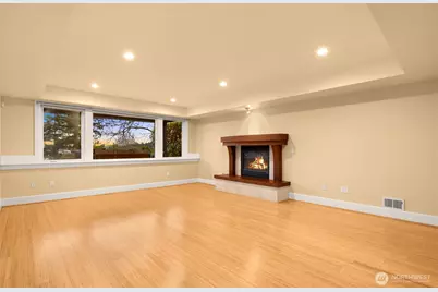 1610 10th Street W, Kirkland, WA 98033 - Photo 32