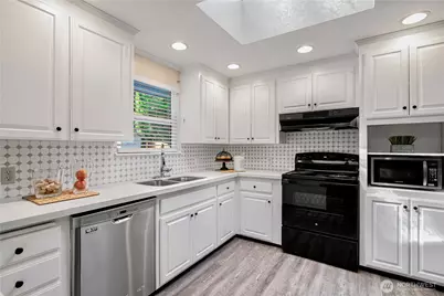 4017 162nd Avenue SE, Bellevue, WA 98006 - Photo 10