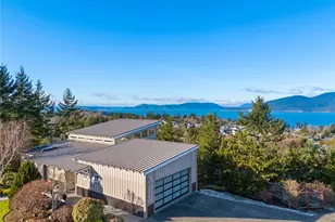 2020 Kansas Ave, Anacortes, WA 98221 - Photo 2