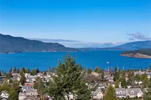 2020 Kansas Ave, Anacortes, WA 98221 - Photo 8