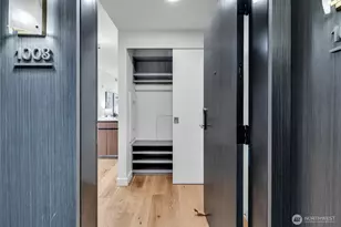 121 Stewart St, Seattle, WA 98101 - Photo 8