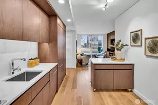 121 Stewart St, Seattle, WA 98101 - Photo 12
