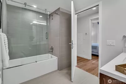 121 Stewart Street #1003, Seattle, WA 98101 - Photo 28