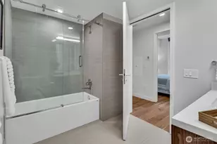 121 Stewart St, Seattle, WA 98101 - Photo 28