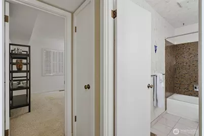 1610 NE 140th Street #N3, Seattle, WA 98125 - Photo 32