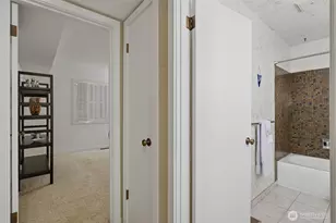 1610 NE 140th St, Seattle, WA 98125 - Photo 32