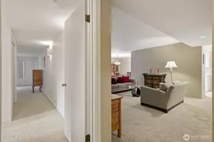 1610 NE 140th St, Seattle, WA 98125 - Photo 22