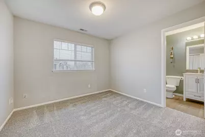 1816 10th Avenue NE, Issaquah, WA 98029 - Photo 8