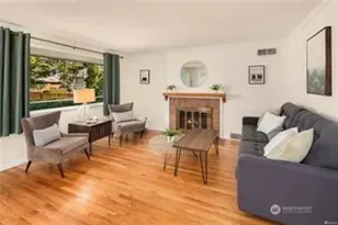 3247 NE 97th St, Seattle, WA 98115 - Photo 2