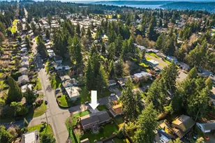 12042 SE 52nd St, Bellevue, WA 98006 - Photo 26