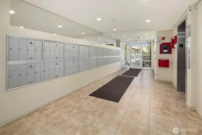 9416 1st Avenue NE #312, Seattle, WA 98115 - Photo 22