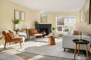 9416 1st Ave NE, Seattle, WA 98115 - Photo 2