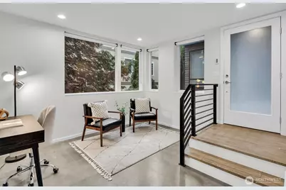 9732 Woodlawn Avenue N #A, Seattle, WA 98103 - Photo 6