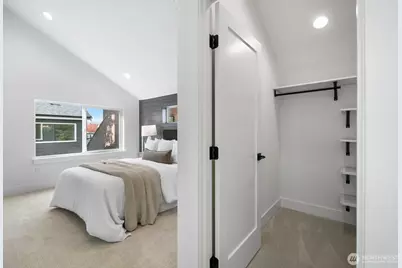 316 N 84th Street, Seattle, WA 98103 - Photo 14