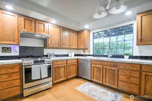 2201 Nut Tree Loop SE, Olympia, WA 98501 - Photo 14