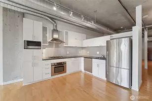 2720 3rd Ave, Seattle, WA 98121 - Photo 8