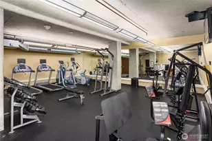 2720 3rd Ave, Seattle, WA 98121 - Photo 26