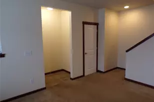 501 N 105th St, Seattle, WA 98133 - Photo 10