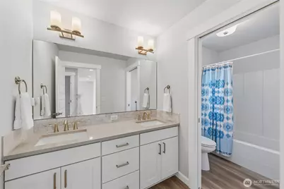 405 Maple Avenue, La Conner, WA 98257 - Photo 24