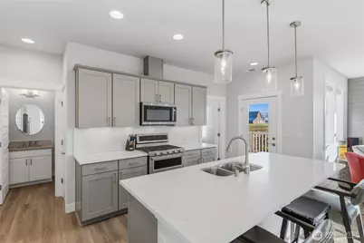 405 Maple Avenue, La Conner, WA 98257 - Photo 8