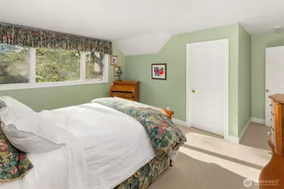 1708 Bellevue Way NE, Bellevue, WA 98004 - Photo 18