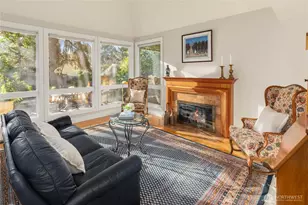 1708 Bellevue Way NE, Bellevue, WA 98004 - Photo 2