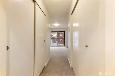 1700 Bellevue Avenue #301, Seattle, WA 98122 - Photo 4
